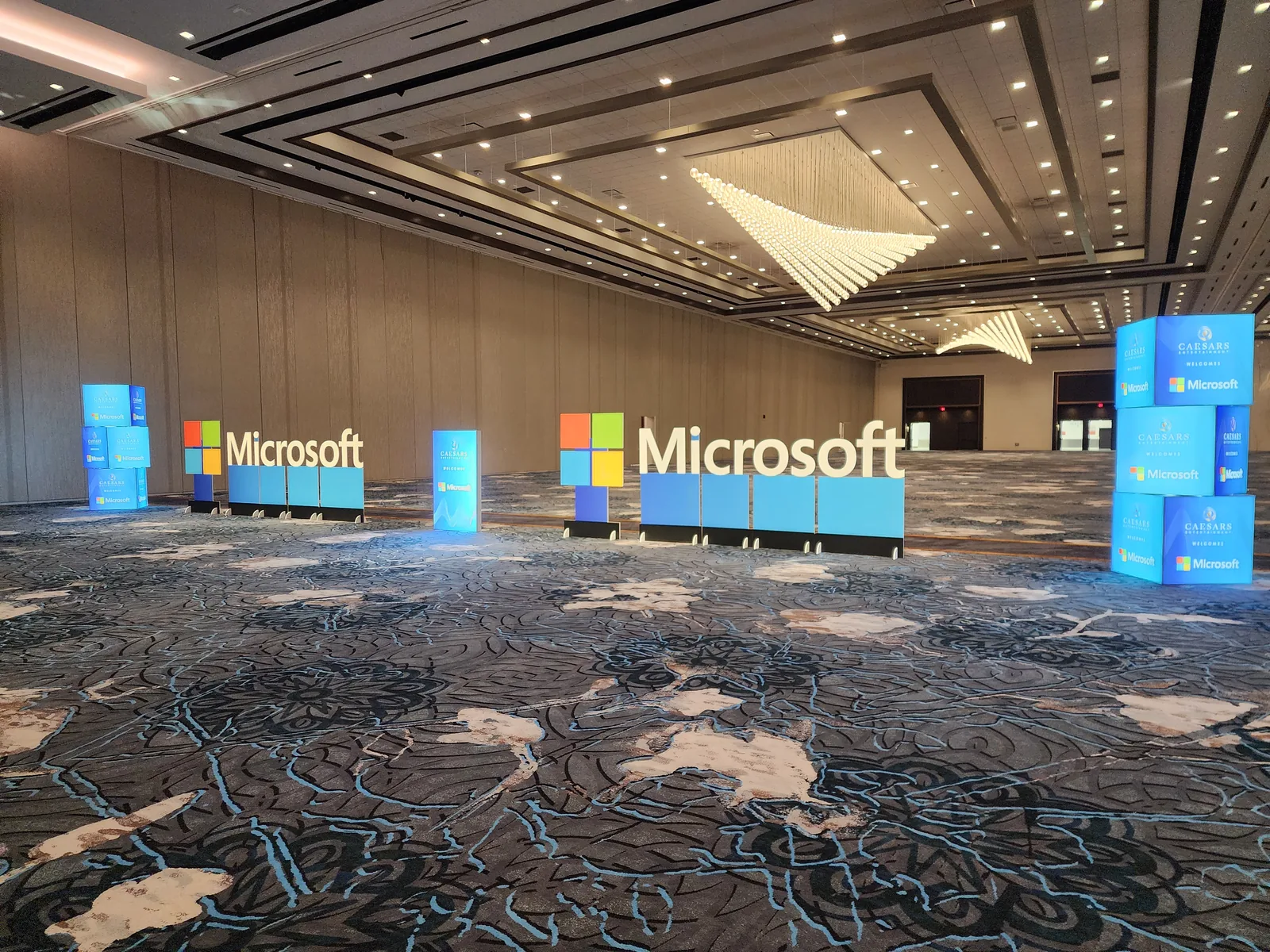 Branded Backlit Cubes